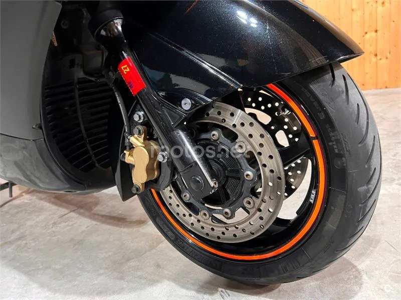 Yamaha TMAX 500 – Vista 36