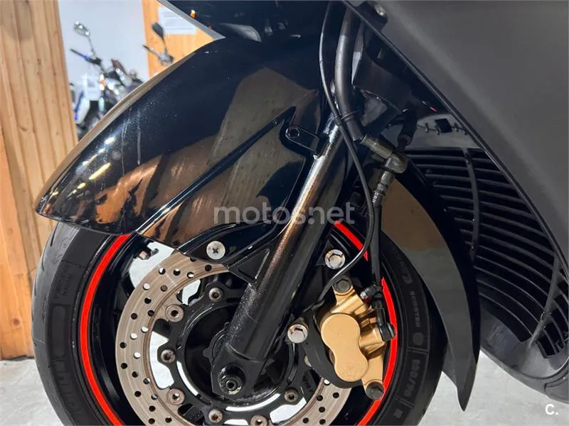 Yamaha TMAX 500 – Vista 77