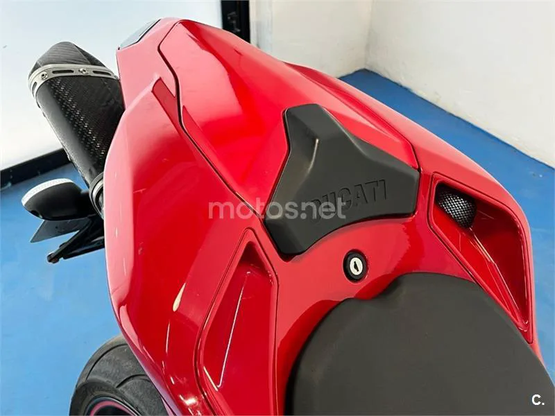 Ducati 848 Superbike – Vista 19