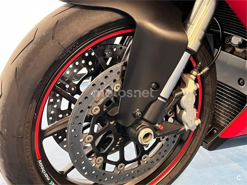 Ducati 848 Superbike – Vista 30