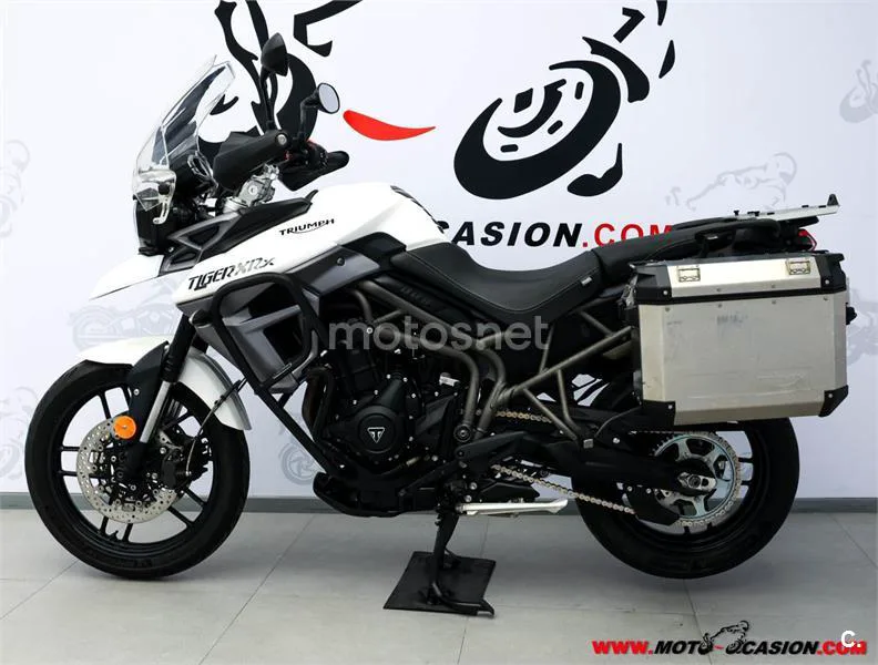 Triumph Tiger 800 XR – Vista 7