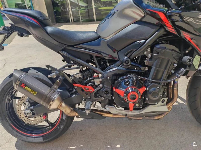 Kawasaki Z900 – Vista 12