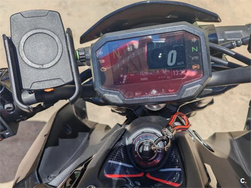 Kawasaki Z900 – Vista 5