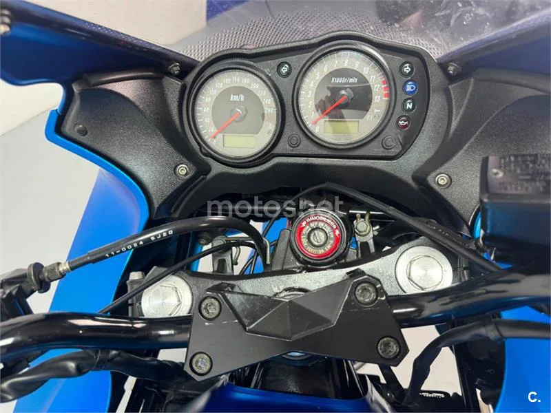 Kawasaki Z750 – Vista 21