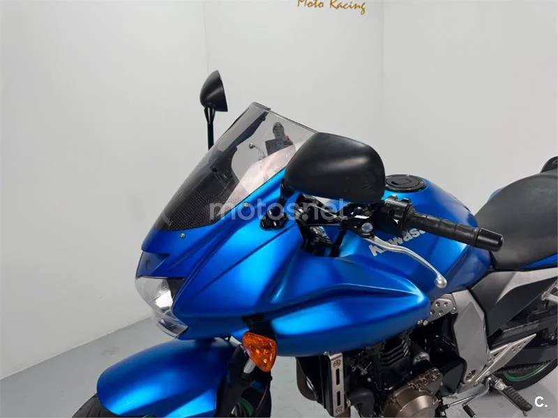 Kawasaki Z750 – Vista 4