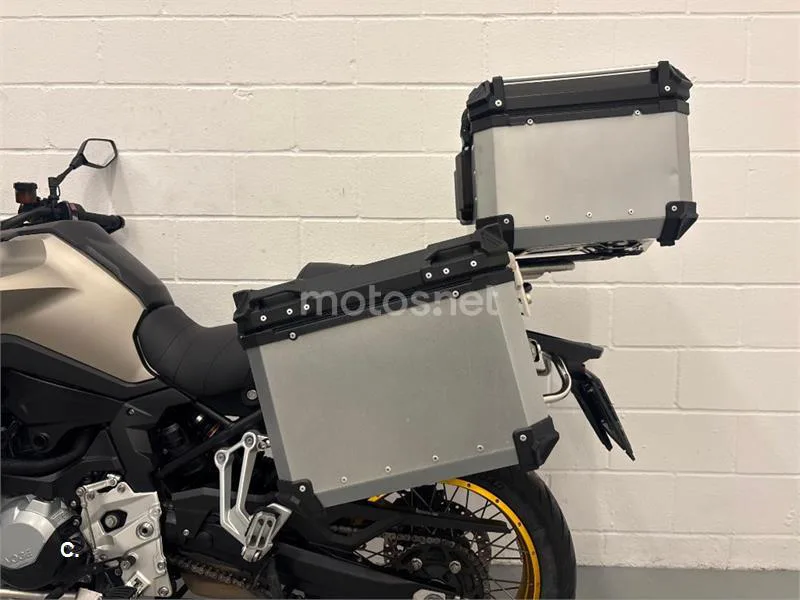Voge 900 DSX – Vista 14