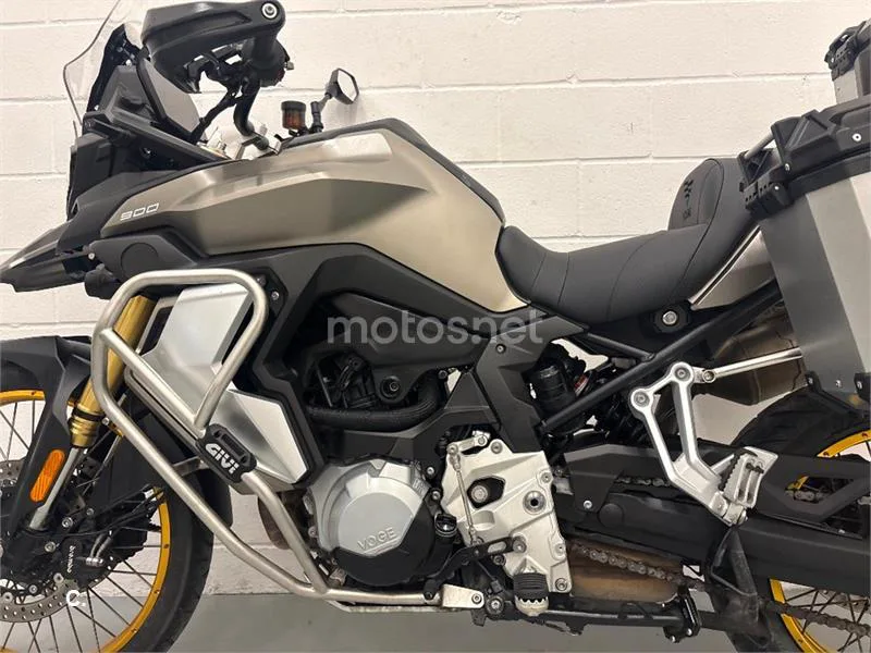 Voge 900 DSX – Vista 18