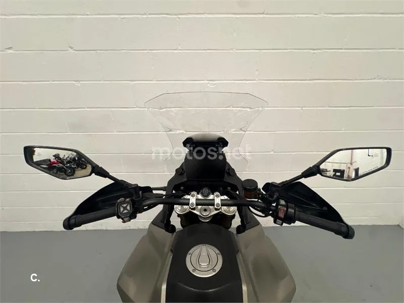 Voge 900 DSX – Vista 20