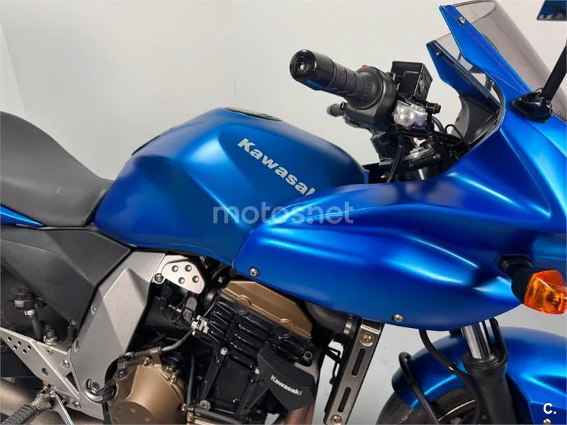 Kawasaki Z750 – Vista 16