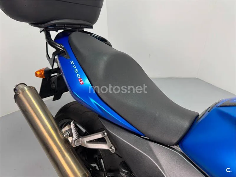 Kawasaki Z750 – Vista 18