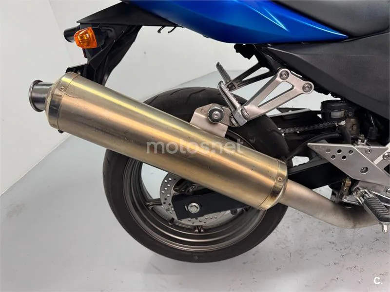 Kawasaki Z750 – Vista 20