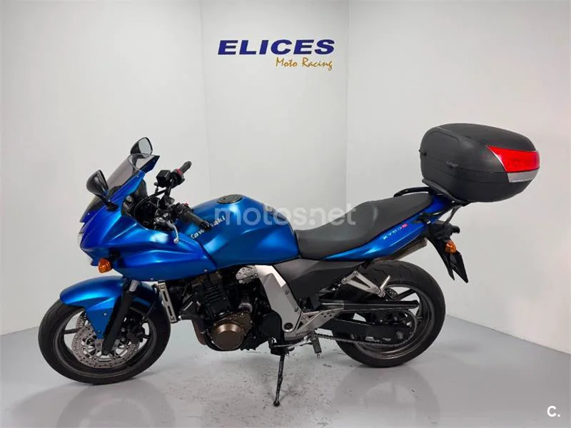 Kawasaki Z750 – Vista 3