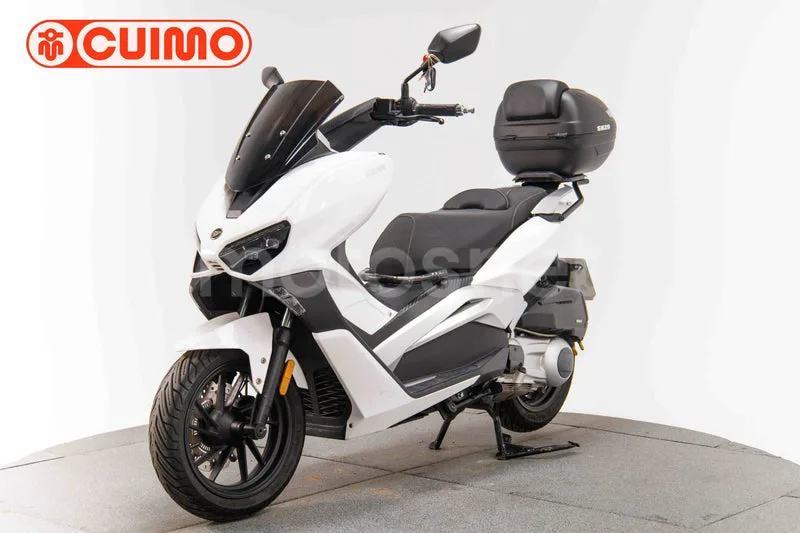 Keeway Vieste 300 – Vista 18