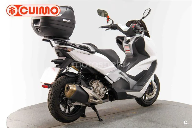 Keeway Vieste 300 – Vista 4