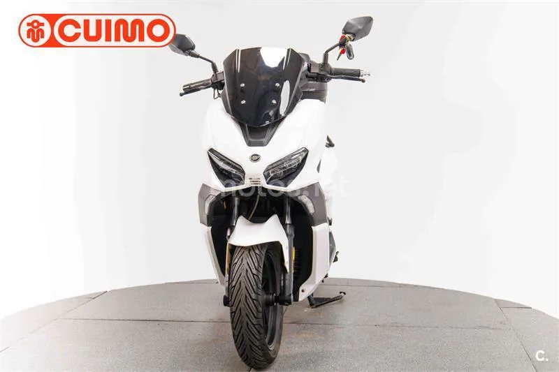 Keeway Vieste 300 – Vista 10