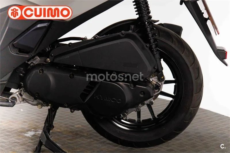 Kymco Sky Town 125 – Vista 8