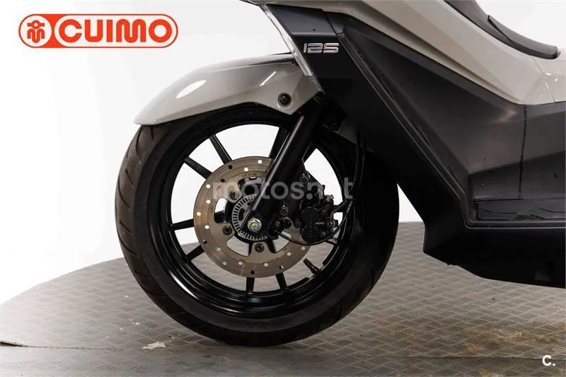 Kymco Sky Town 125 – Vista 9