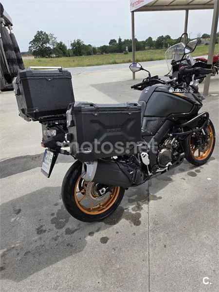 Suzuki V-Strom 1050 – Vista 2