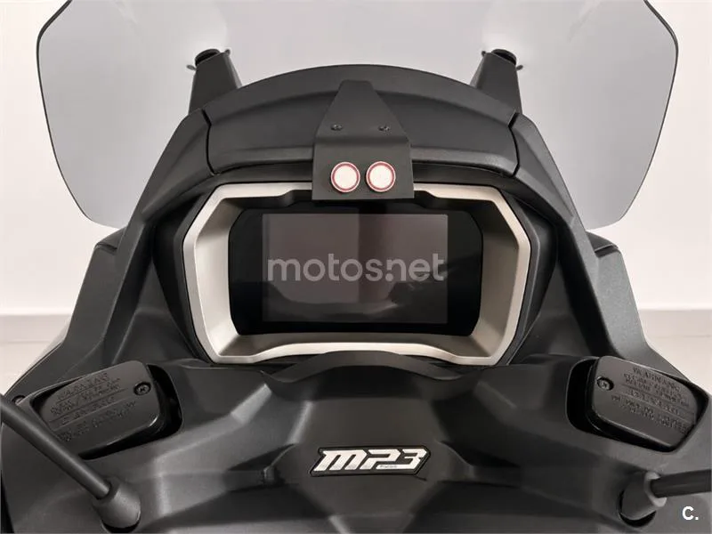Piaggio MP3 – Vista 14
