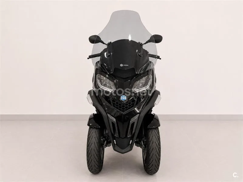 Piaggio MP3 – Vista 6
