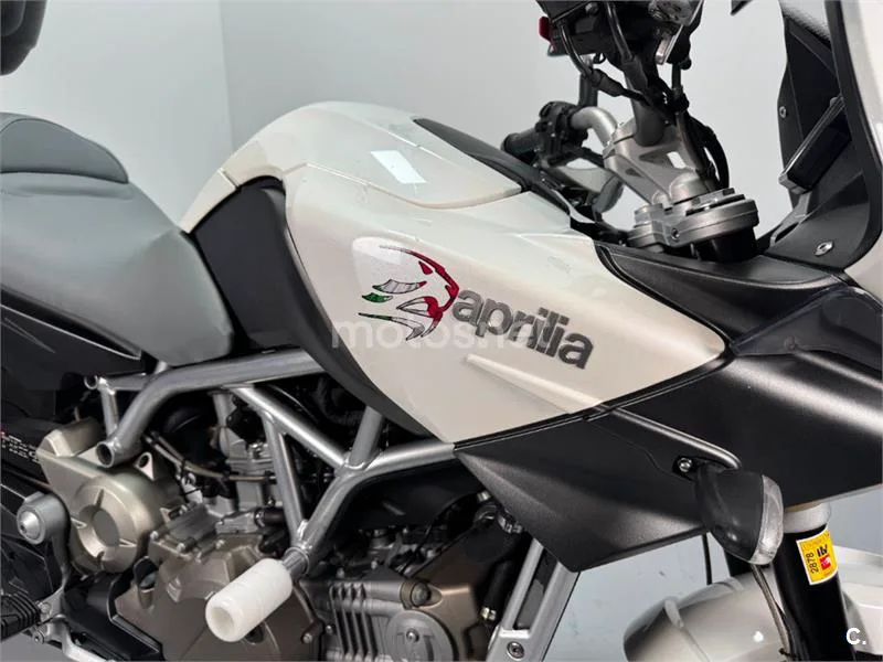 Aprilia Mana 850 GT – Vista 15