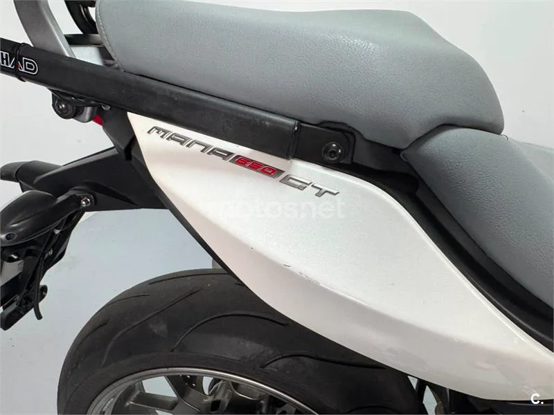 Aprilia Mana 850 GT – Vista 19