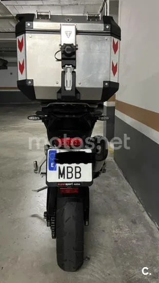 Triumph Tiger 900 – Vista 8