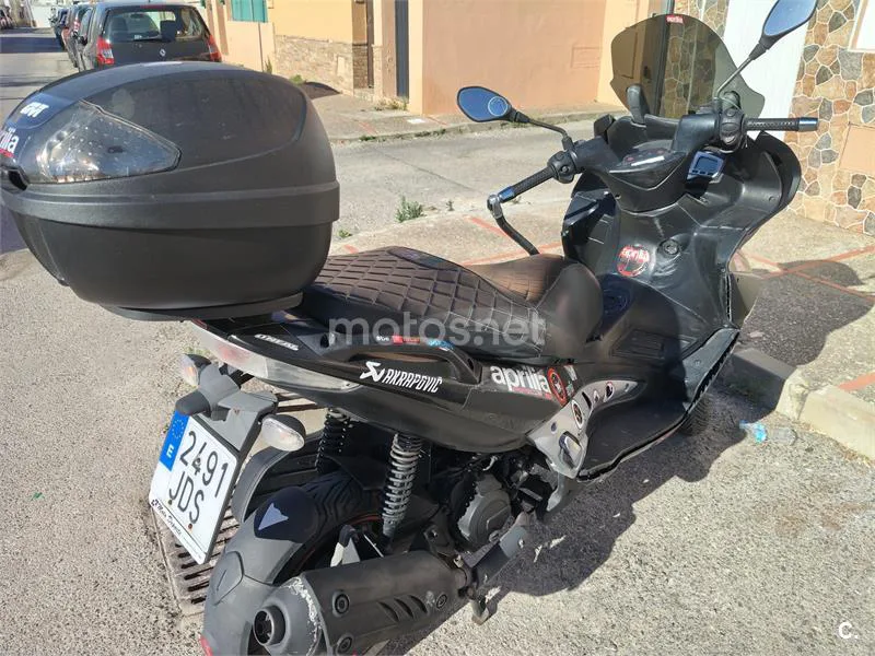 Aprilia SR Max 125 – Vista 3