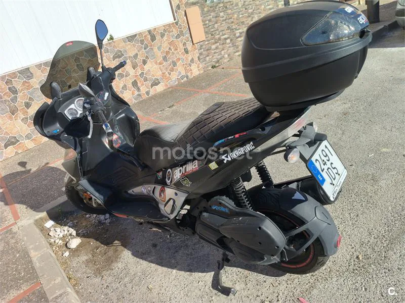 Aprilia SR Max 125 – Vista 4