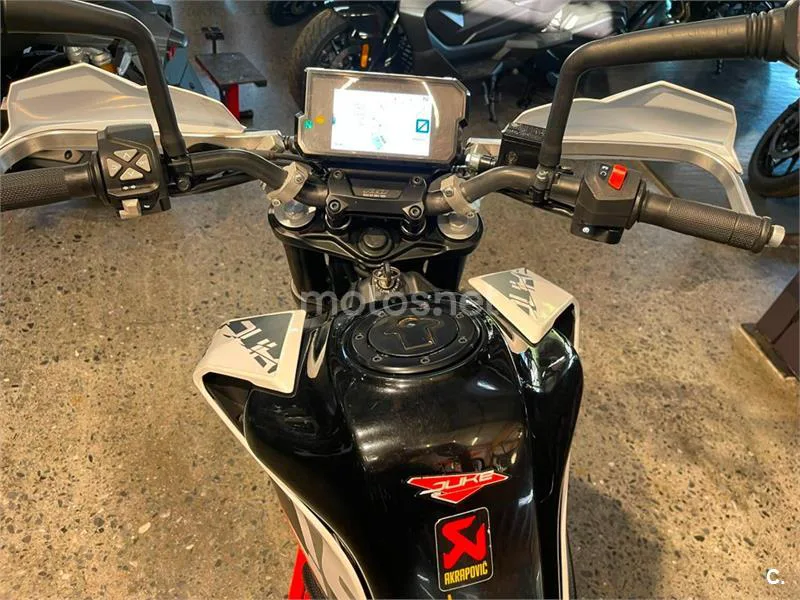 KTM 125 – Vista 7