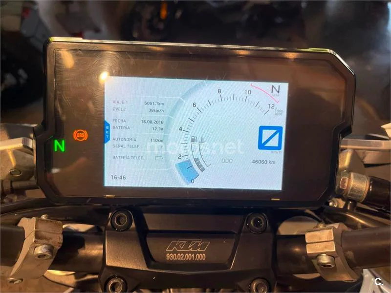 KTM 125 – Vista 8