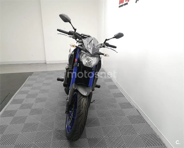 Yamaha MT-09 – Vista 3