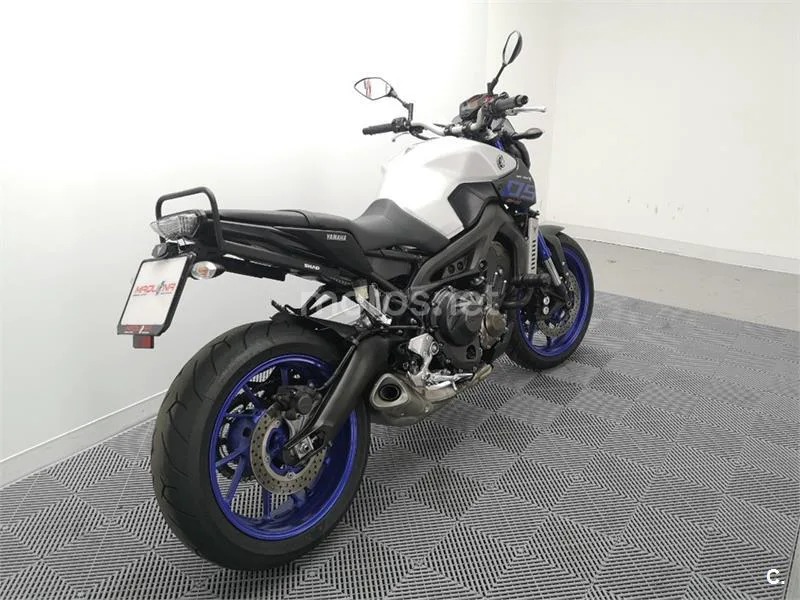 Yamaha MT-09 – Vista 4