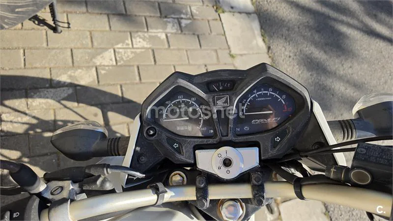 Honda CB 125 – Vista 7