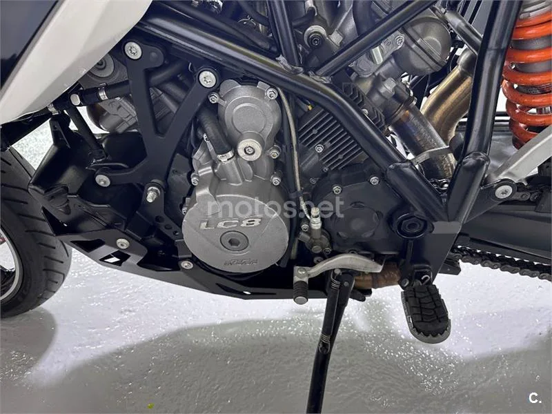 KTM 990 SMT – Vista 25