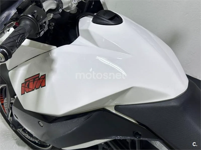 KTM 990 SMT – Vista 30