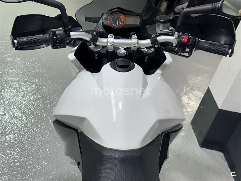 KTM 990 SMT – Vista 8
