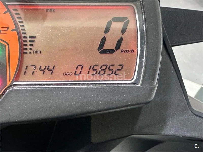 KTM 990 SMT – Vista 10