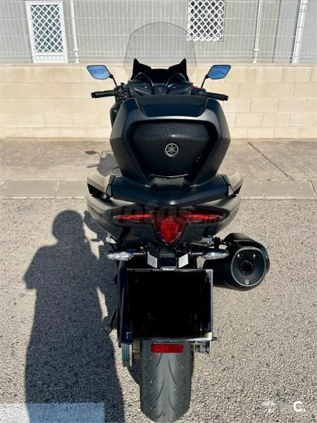 Yamaha TMAX 560 – Vista 11