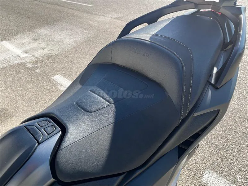 Yamaha TMAX 560 – Vista 4