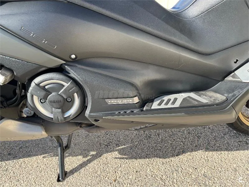 Yamaha TMAX 560 – Vista 5