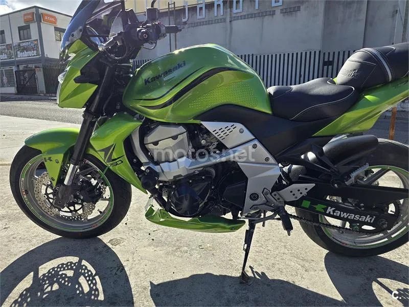 Kawasaki Z750 – Vista 3