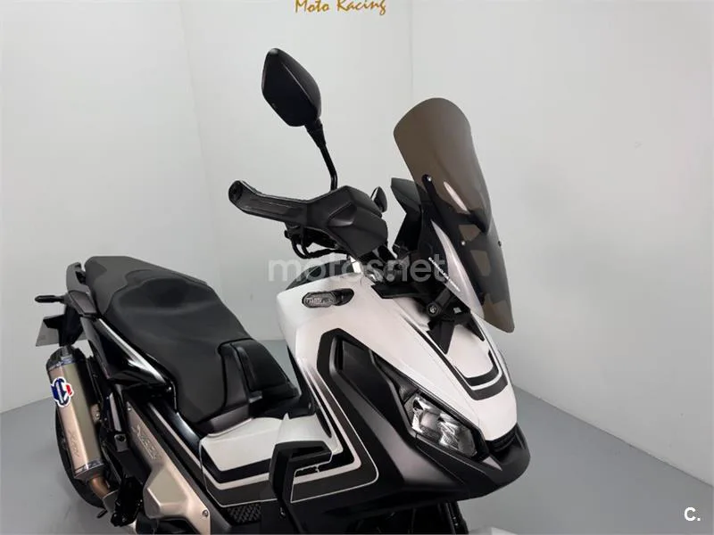Honda X-ADV – Vista 13