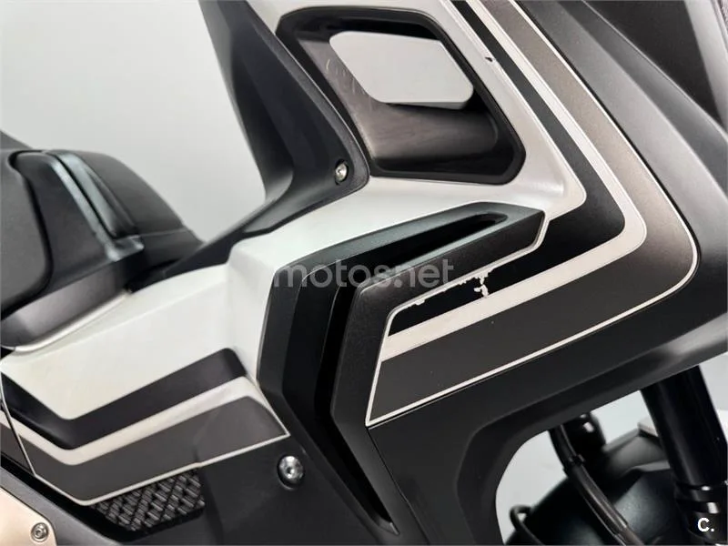 Honda X-ADV – Vista 16