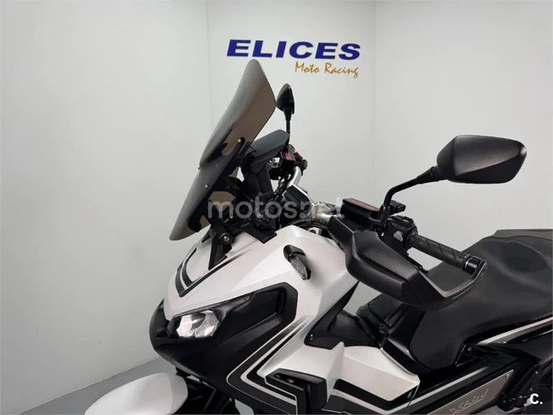 Honda X-ADV – Vista 4