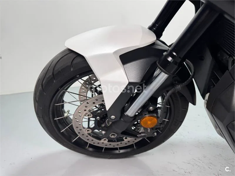 Honda X-ADV – Vista 6