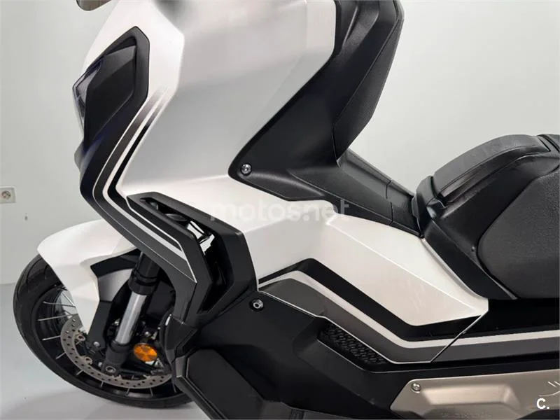 Honda X-ADV – Vista 7