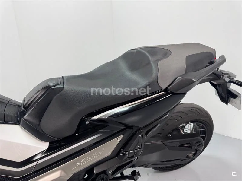 Honda X-ADV – Vista 8
