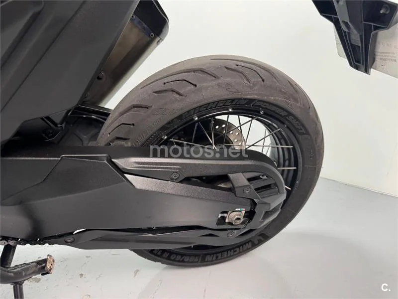 Honda X-ADV – Vista 10
