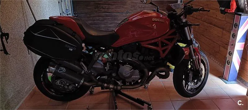 Ducati Monster 821 – Vista 4